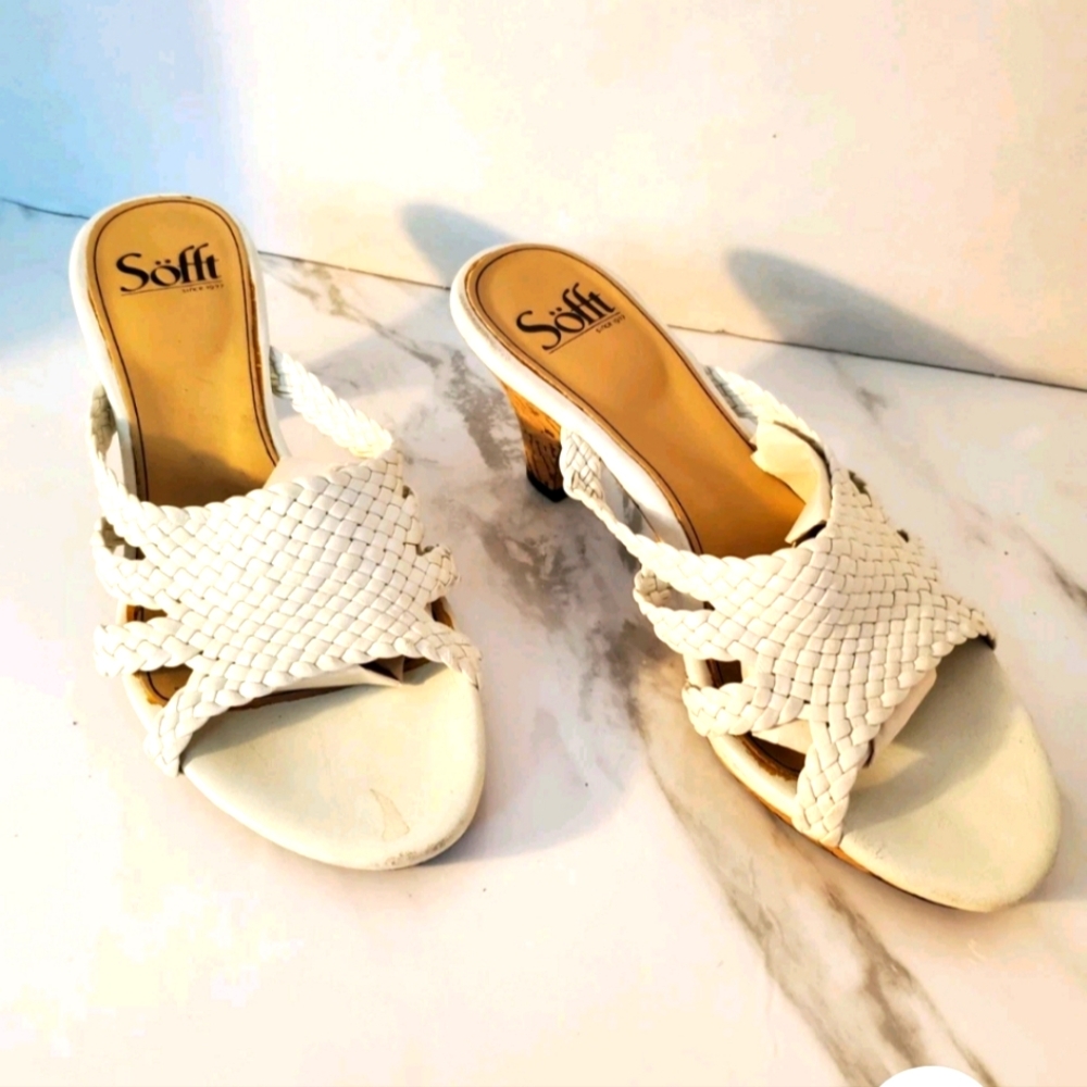 SOFTT White Leather Sandals Size 6
